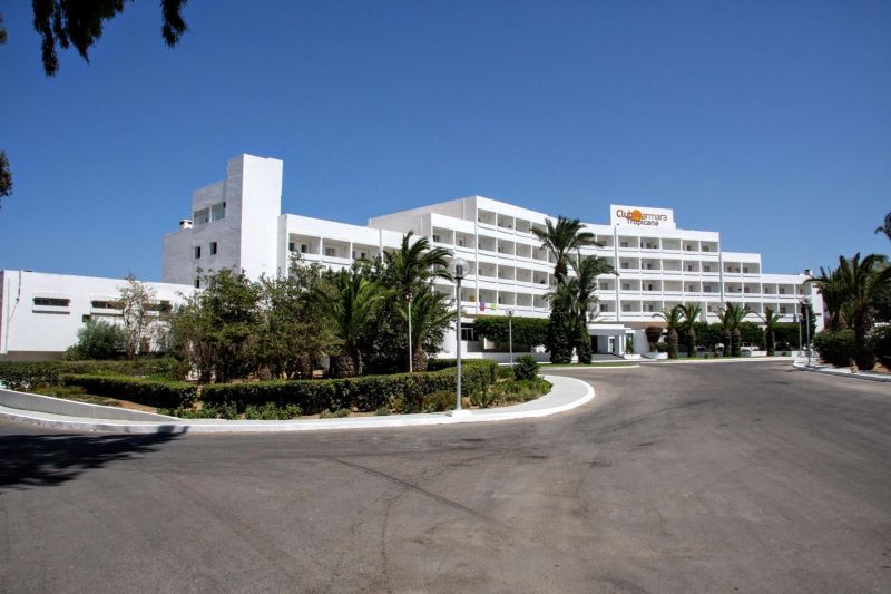CLUB TROPICANA & SPA RESORT фото 3