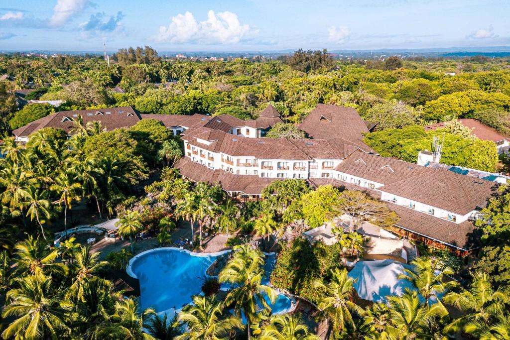 DIANI REEF BEACH RESORT & SPA