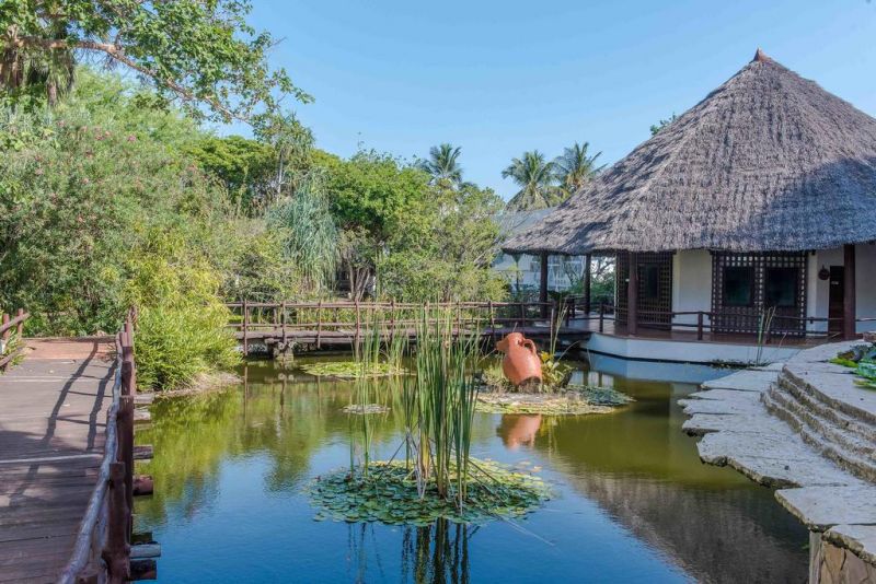 LEISURE LODGE BEACH & GOLF RESORT