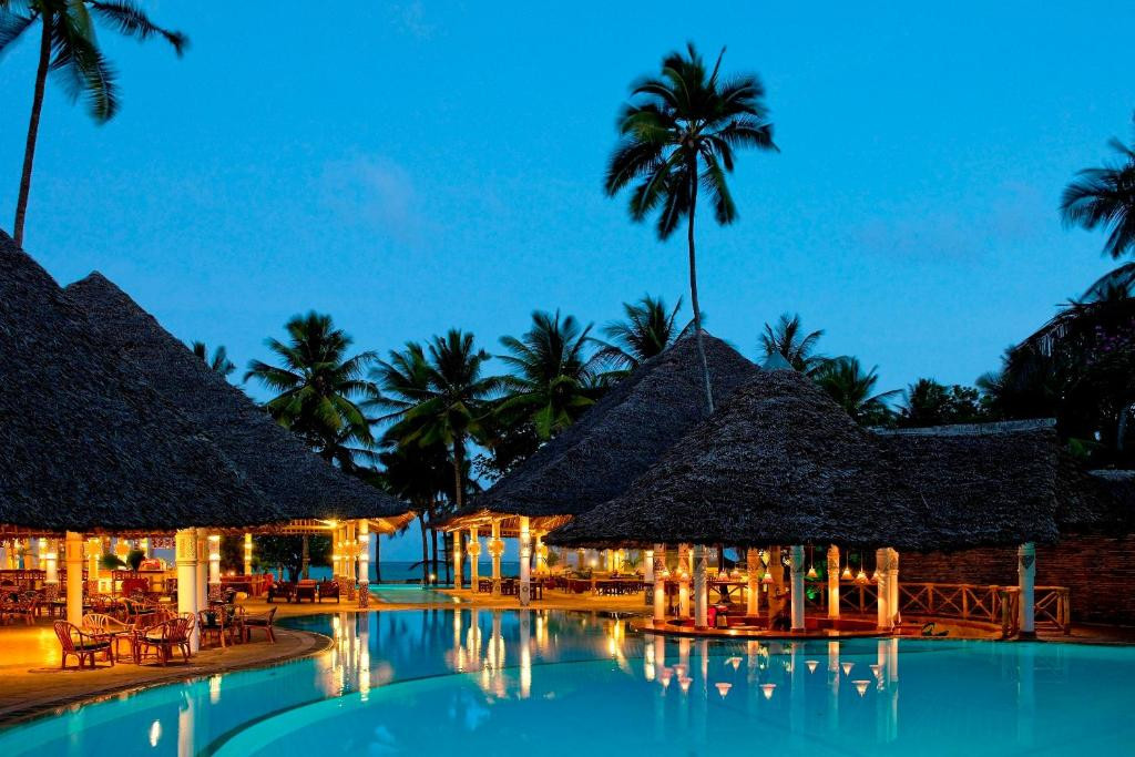 NEPTUNE VILLAGE BEACH RESORT & SPA фото 2
