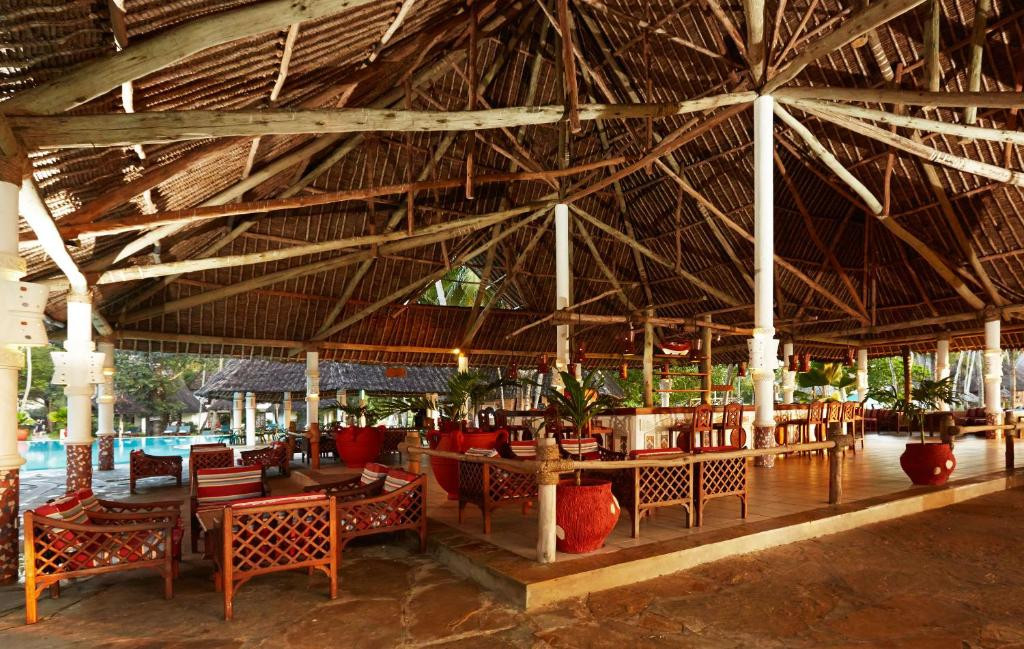 NEPTUNE VILLAGE BEACH RESORT & SPA фото 6
