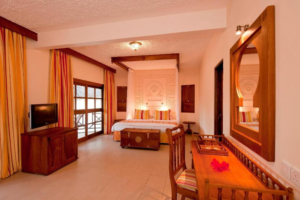 NEPTUNE VILLAGE BEACH RESORT & SPA фото 7