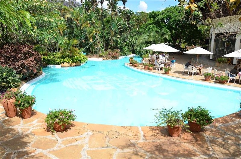 SAFARI PARK HOTEL & CASINO
