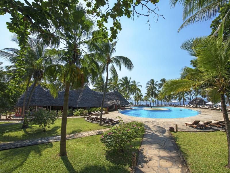 SANDIES TROPICAL VILLAGE