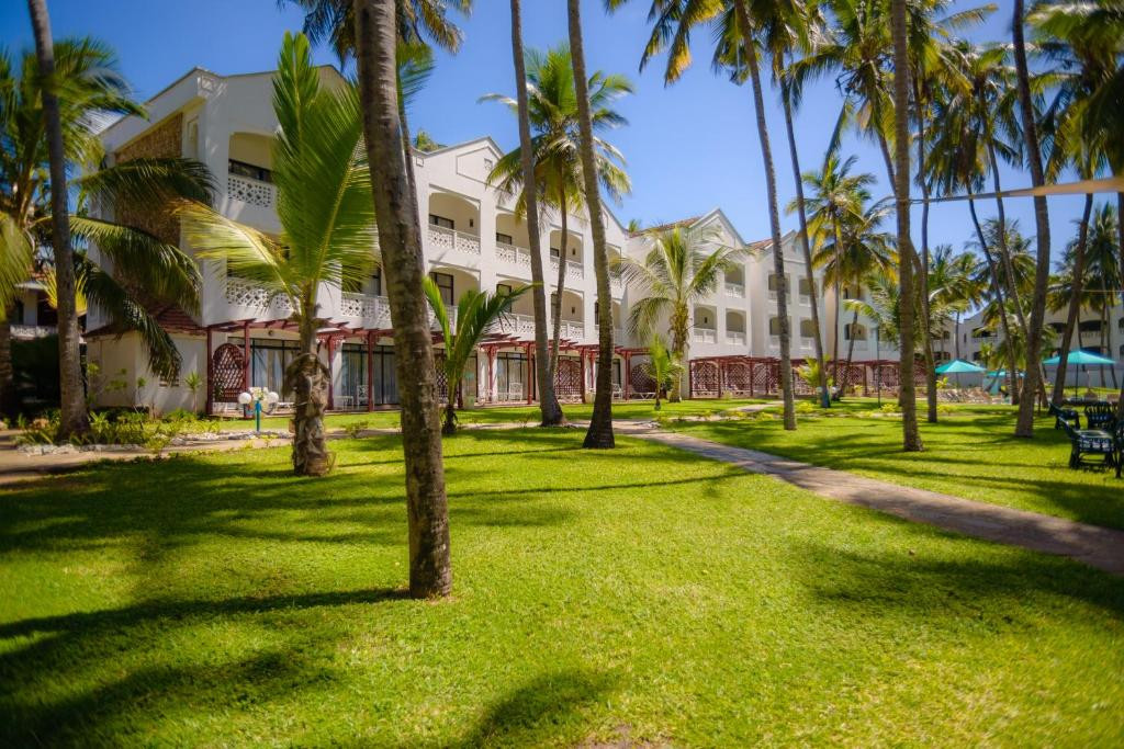 SAROVA WHITESANDS BEACH RESORT & SPA фото 5