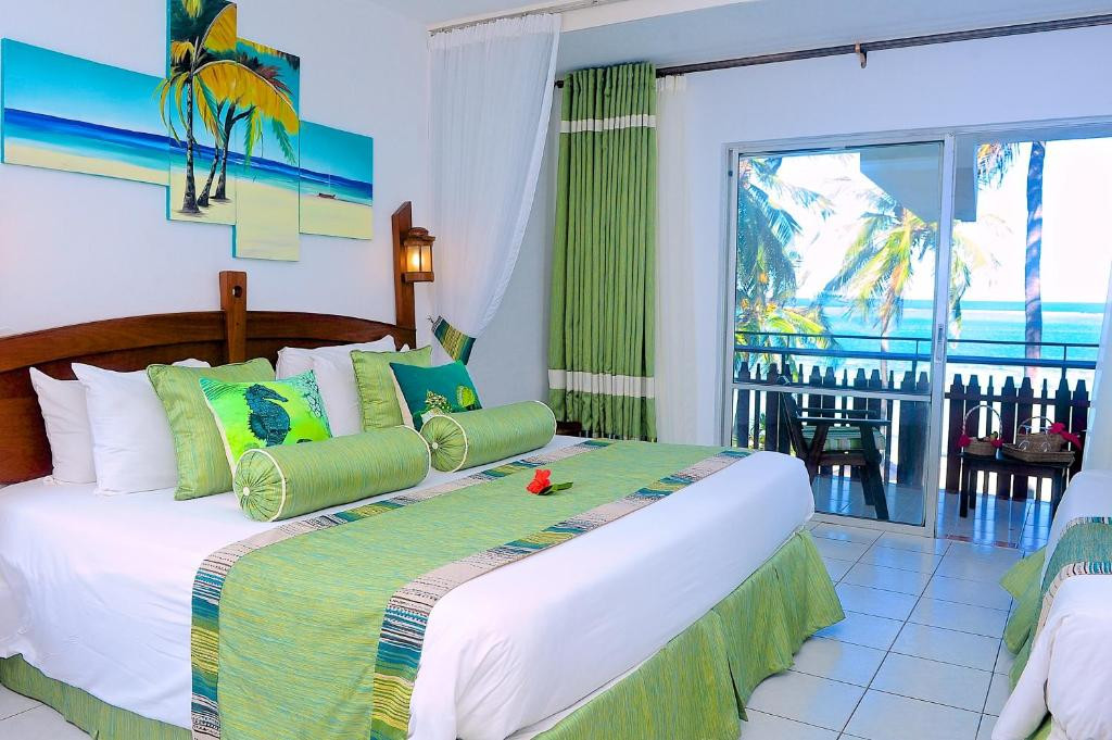 VOYAGER BEACH RESORT фото 2