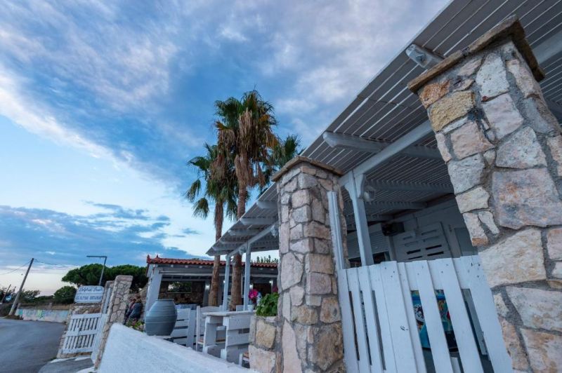 AGAMEMNON BEACH HOTEL