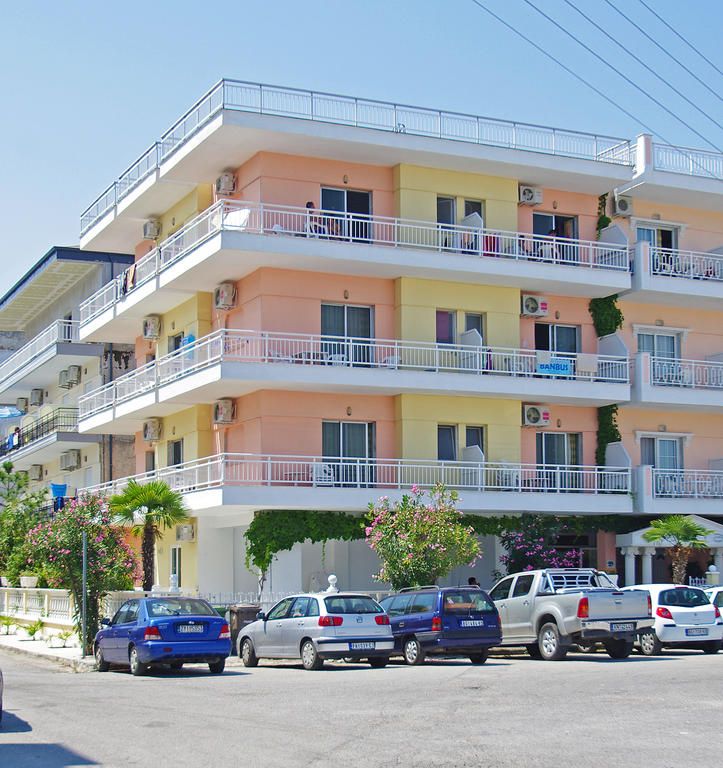 ALASITAS APART