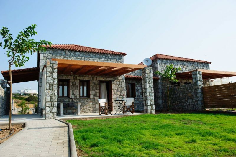 ALISAHNI BEACHFRONT VILLAS