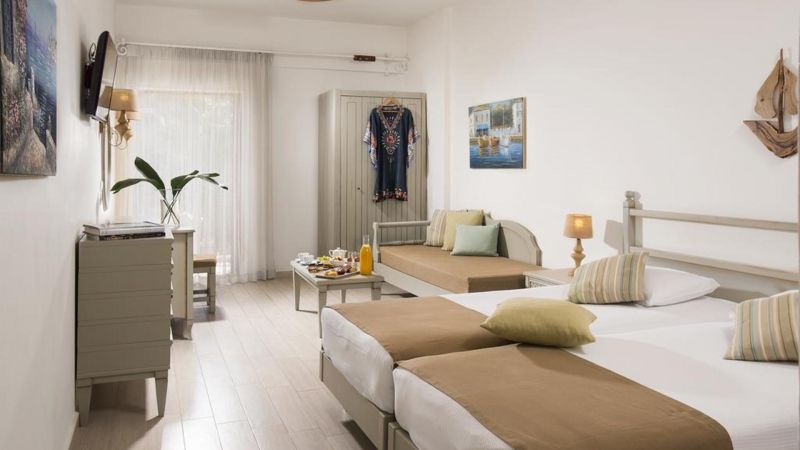 ALMYRIDA BEACH HOTEL & STUDIOS фото 4