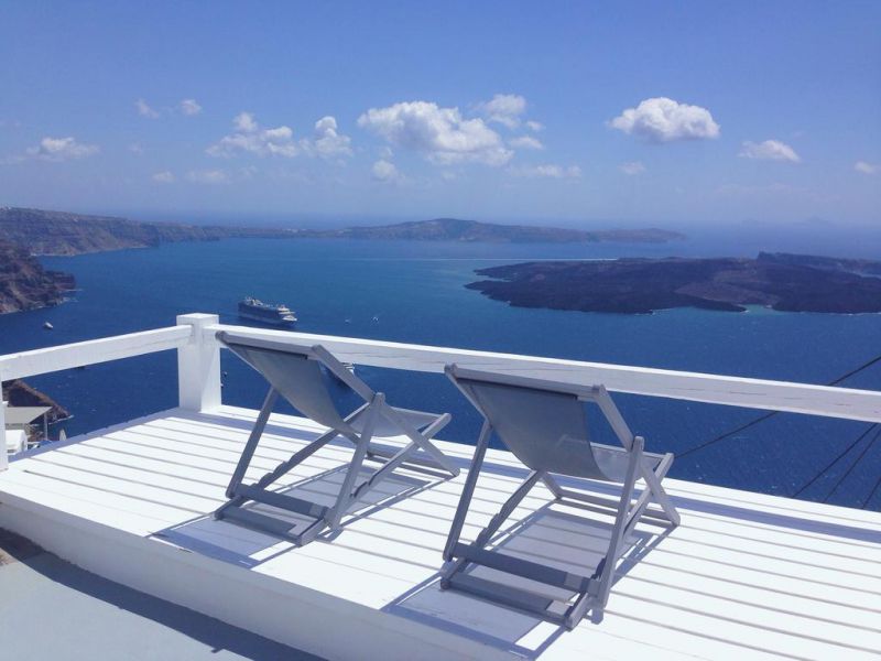 ALTANA CLIFFSIDE VILLAS