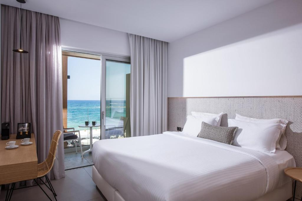 ENORME AMMOS BEACH RESORT фото 3