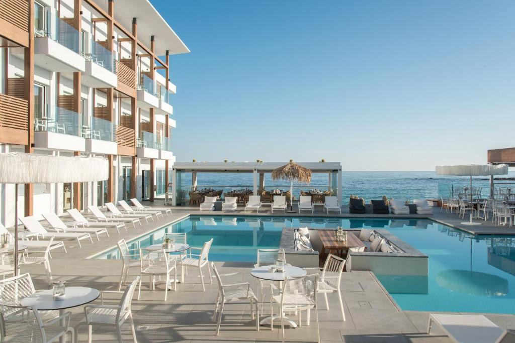 ENORME AMMOS BEACH RESORT фото 4