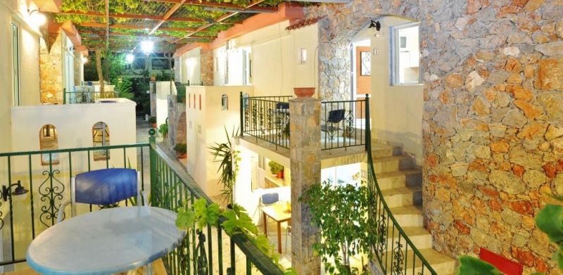 AMMOUDARA BEACH APARTHOTEL