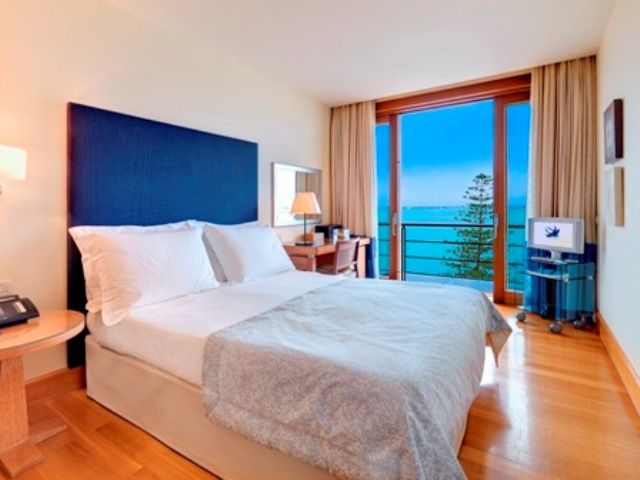 AMPHITRYON HOTEL фото 4
