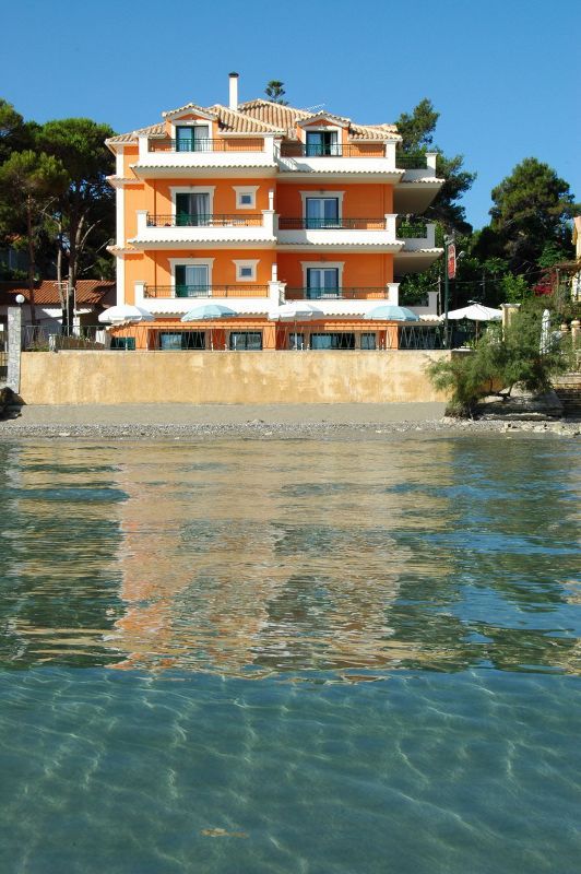 ANDREOLAS LUXURY SUITES фото 2