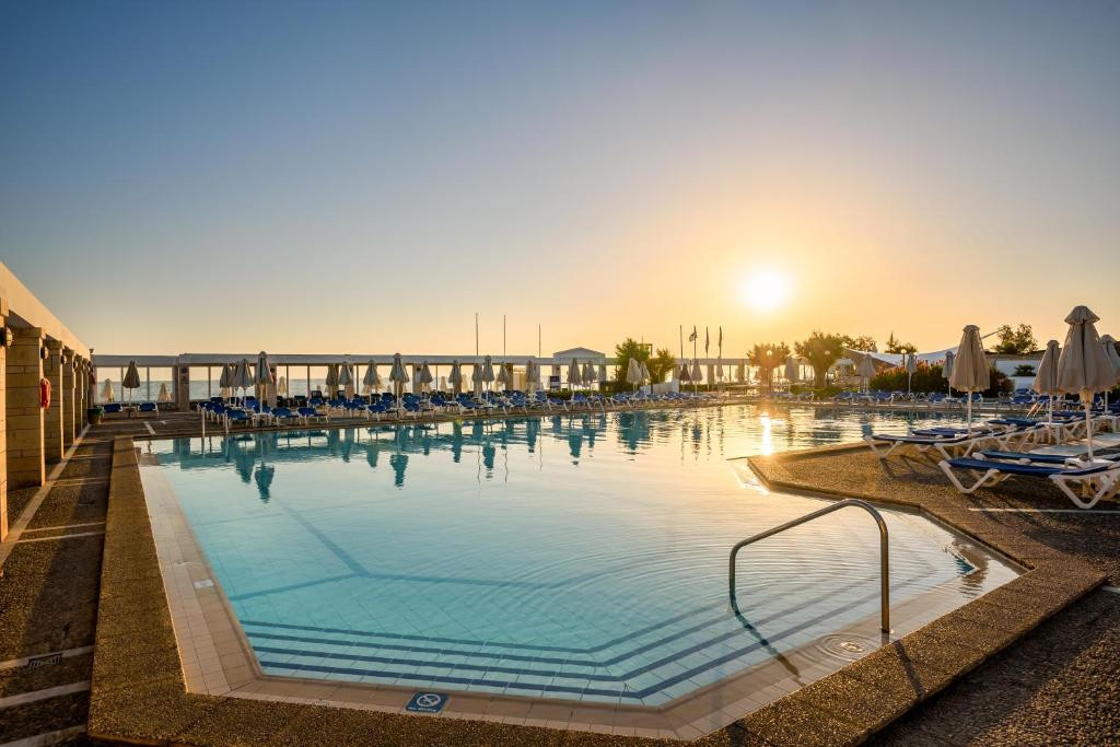 ANNABELLE BEACH RESORT фото 2
