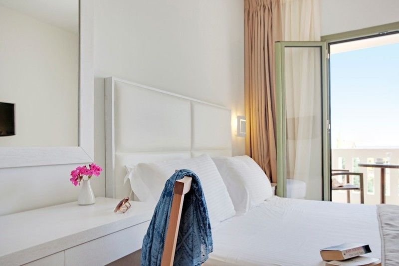 APHRODITE HOTEL & SUITES фото 7