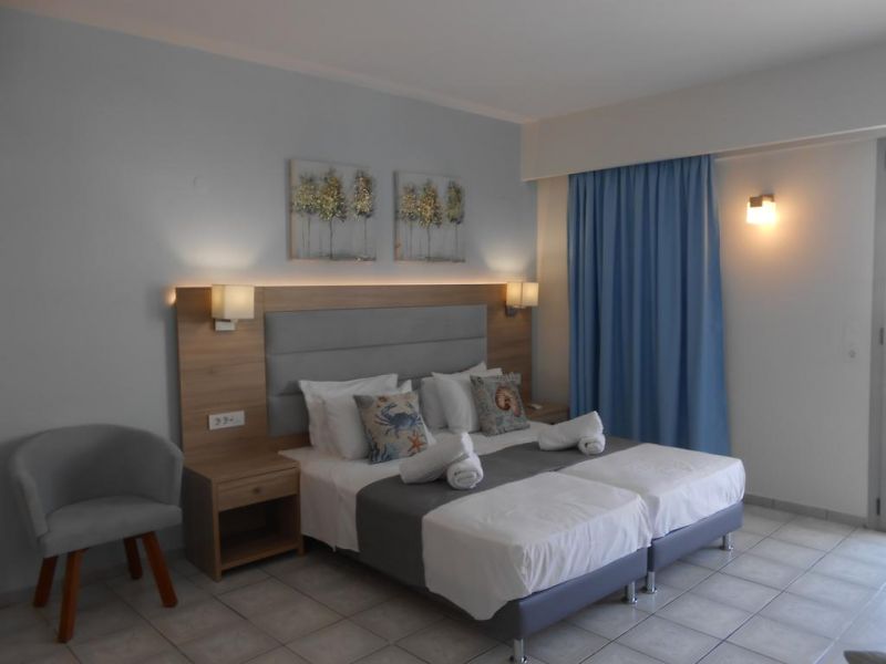 ARISTO APARTMENTS & SUITES фото 2