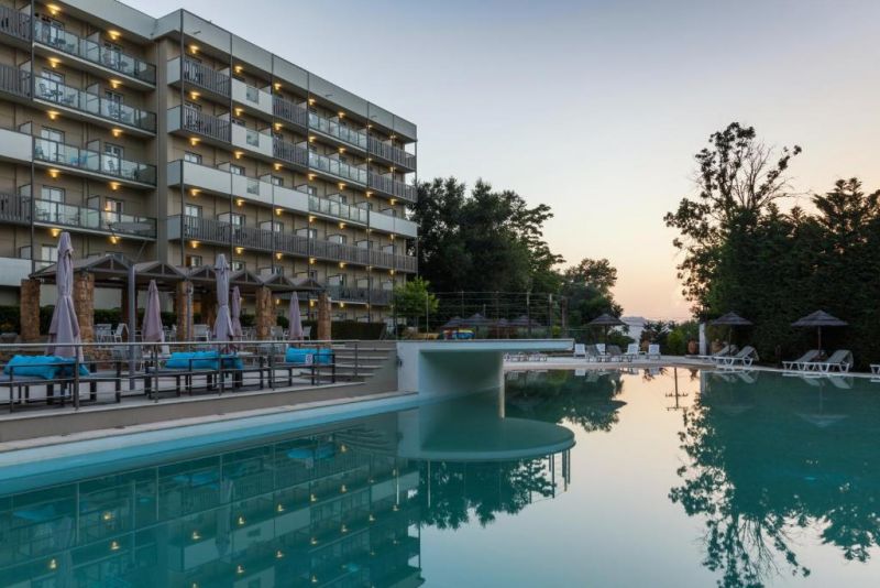 ARITI GRAND HOTEL