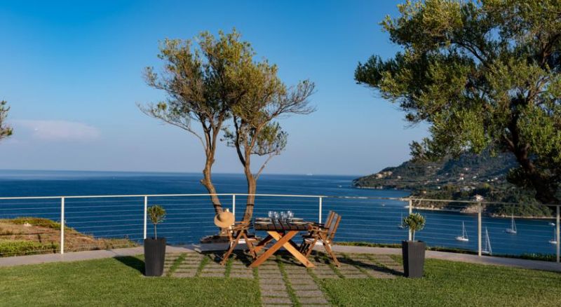 ARTINA LUXURY VILLA фото 7