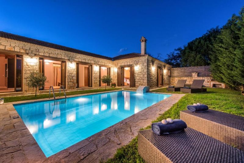 ASTARTE VILLAS