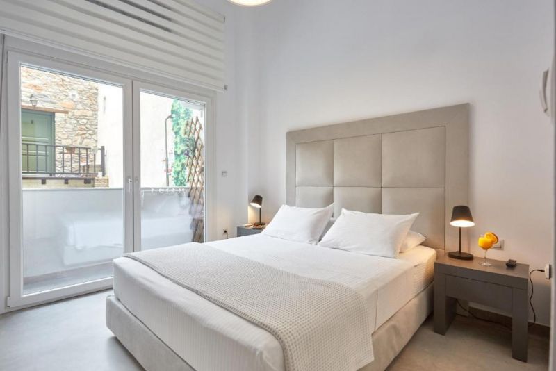 ATHENIAN RESIDENCES POOL & LUXURY SUITES фото 5