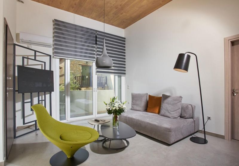 ATHENIAN RESIDENCES POOL & LUXURY SUITES фото 7
