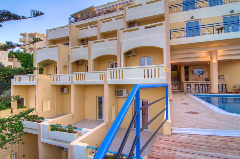 ATHINA APARTHOTEL