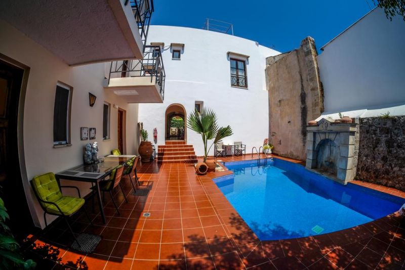 CALERGI RESIDENCE