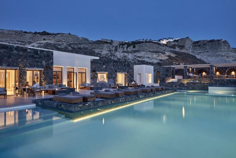 CANAVES OIA EPITOME