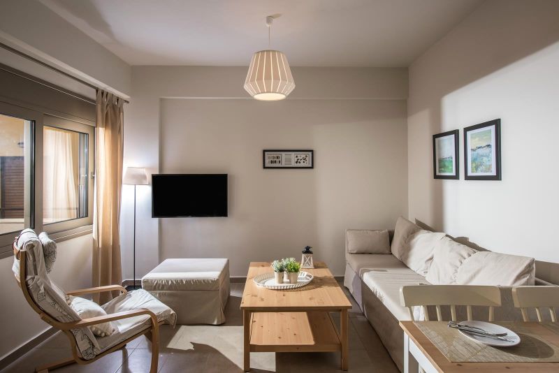 CARAVEL APARTMENTS STALIS