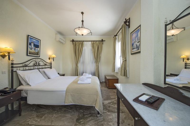 CONTARATOS BEACH фото 5