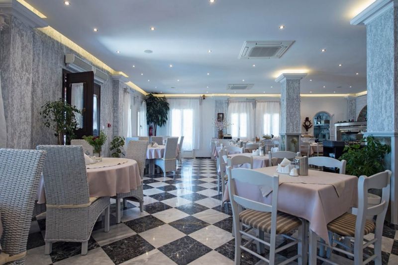 CONTARATOS BEACH фото 6