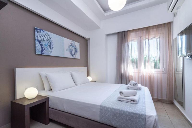 CORAL APARTMENTS