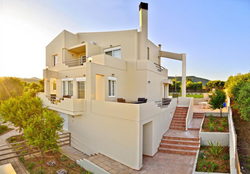 DERMITZOGIANNI VILLA KISSAMOS