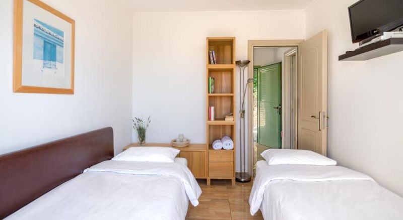 ELEONAS HOLIDAY HOUSES фото 3