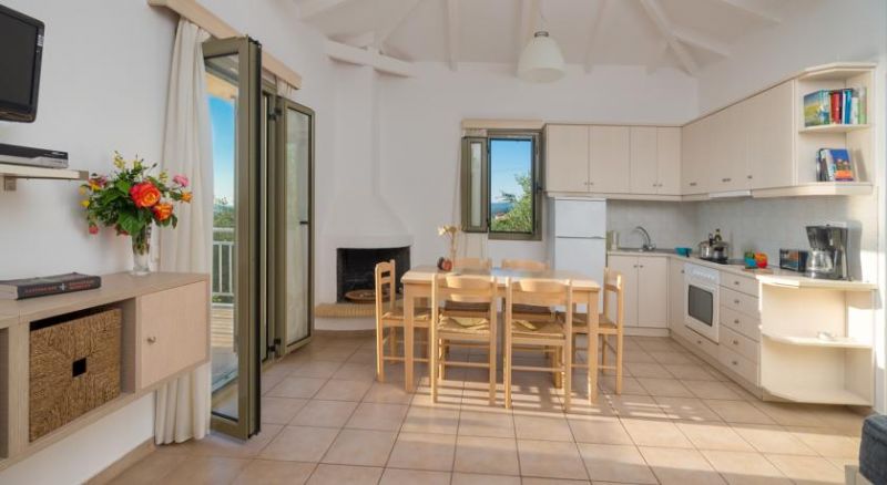 ELEONAS HOLIDAY HOUSES фото 6