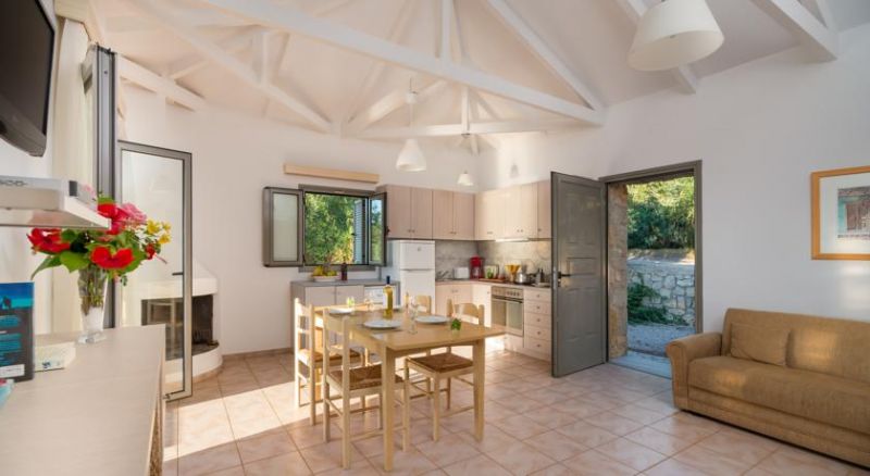 ELEONAS HOLIDAY HOUSES фото 7
