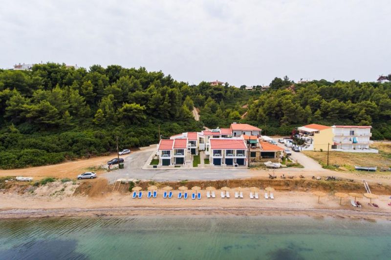 ELPINIKI LUXURY APARTMENTS