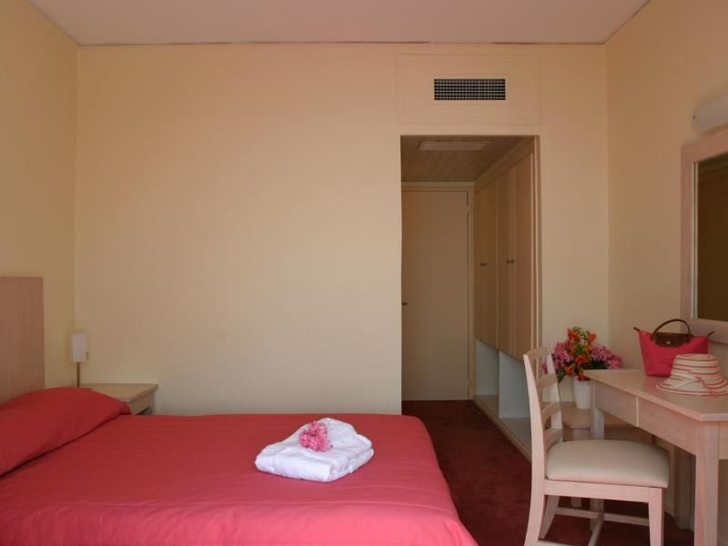 ERYTHA HOTEL & RESORT