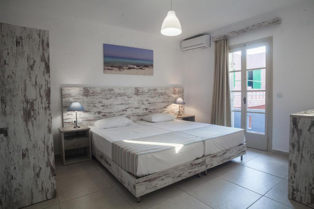 EVINA ROOMS & SUITES фото 6