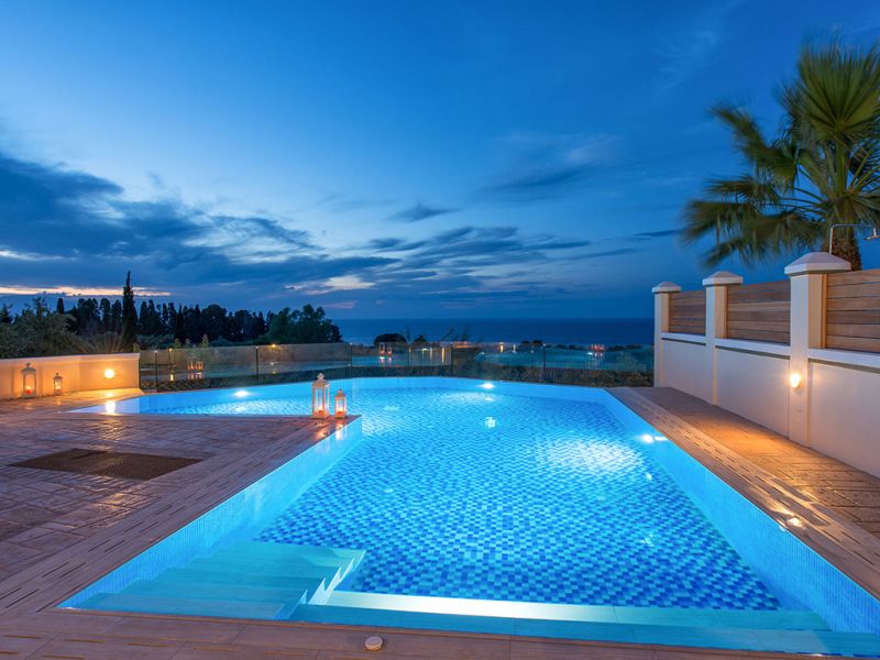 FRIDO LUXURY VILLA фото 8