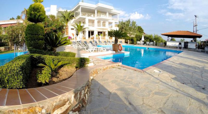 GLAVAS INN