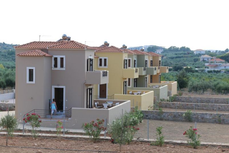 GR8 LUXURY VILLAS