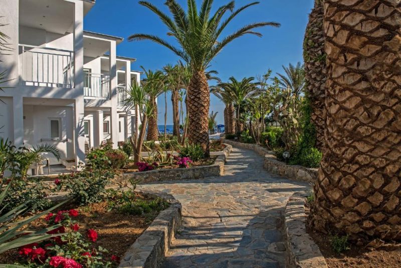 HAPPY DAYS HOTEL & BUNGALOWS фото 2