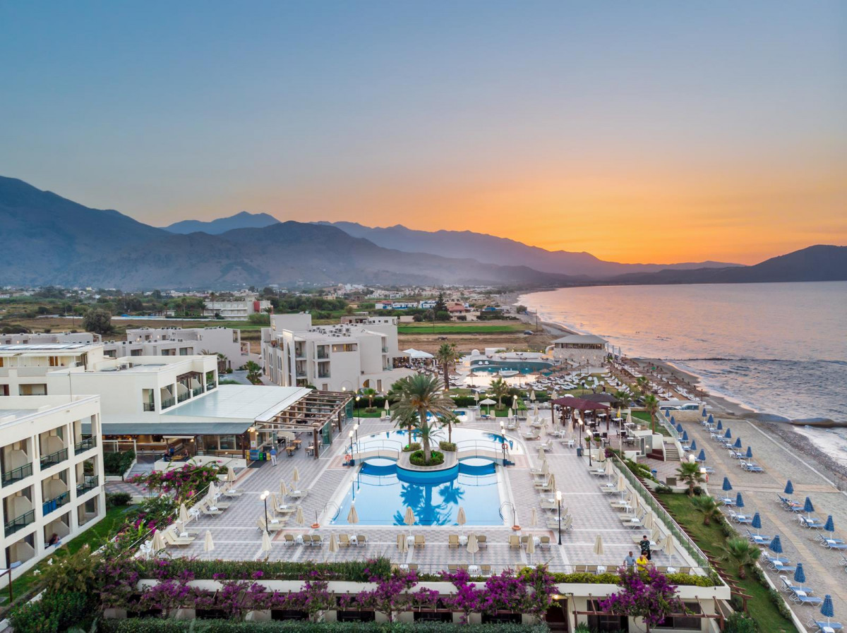 HYDRAMIS PALACE BEACH RESORT фото 2