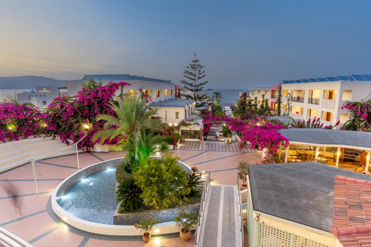 HYDRAMIS PALACE BEACH RESORT фото 3