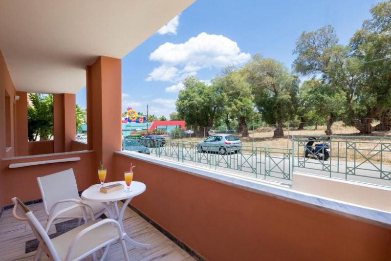 ILIANTHOS VILLAGE APT фото 3