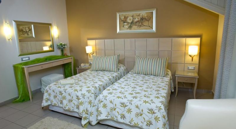 IONIAN PLAZA фото 8
